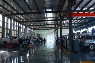 為什么很多修理廠不愿給車主換剎車油？背后原因解析